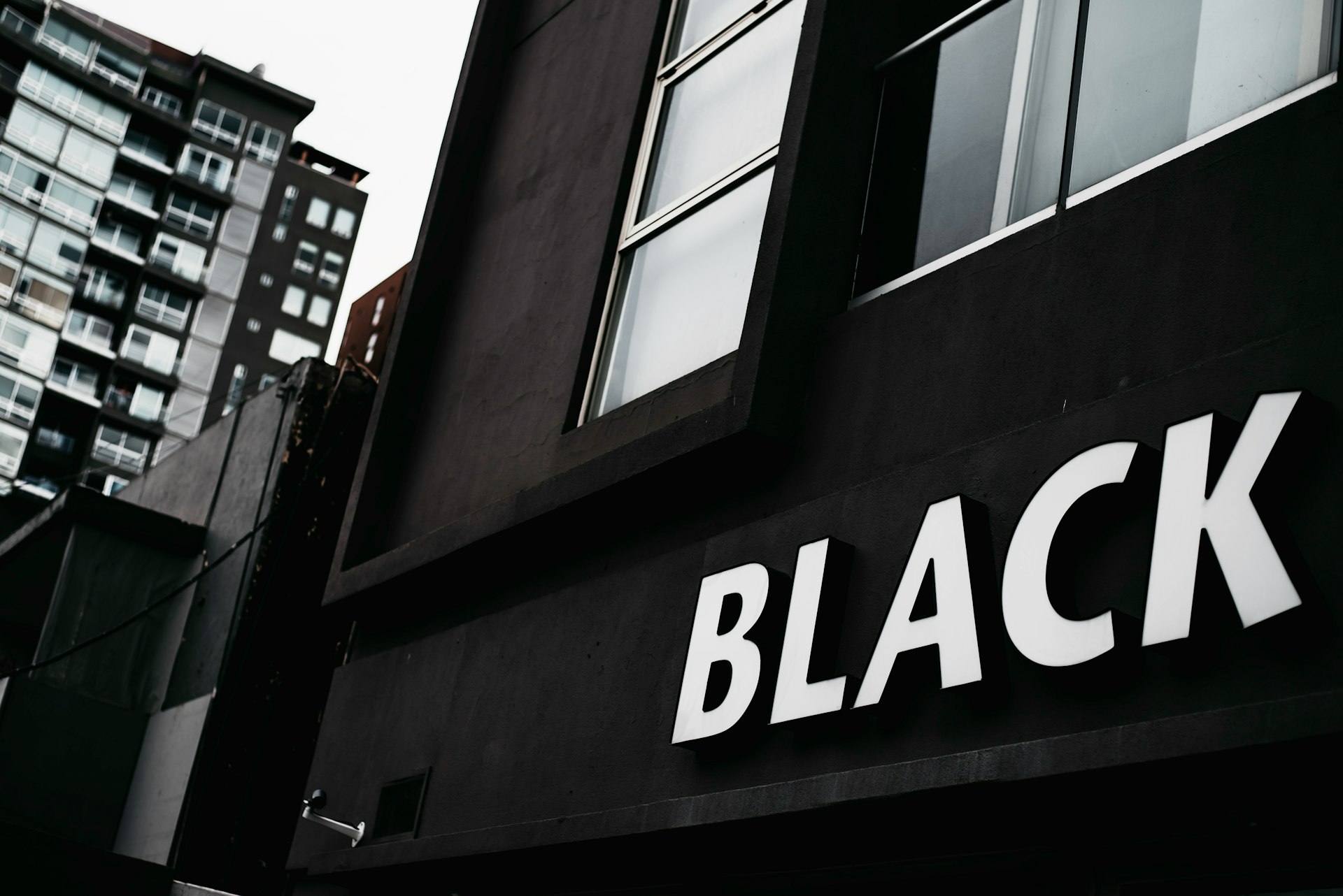 brown and white concrete building